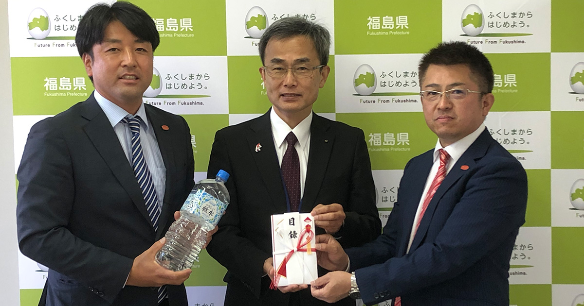 子どもたちの未来に向けて長期的な支援：コカ・コーラ社製品の売上金の