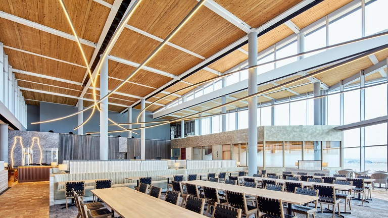 ラウンジ＆ダイニング