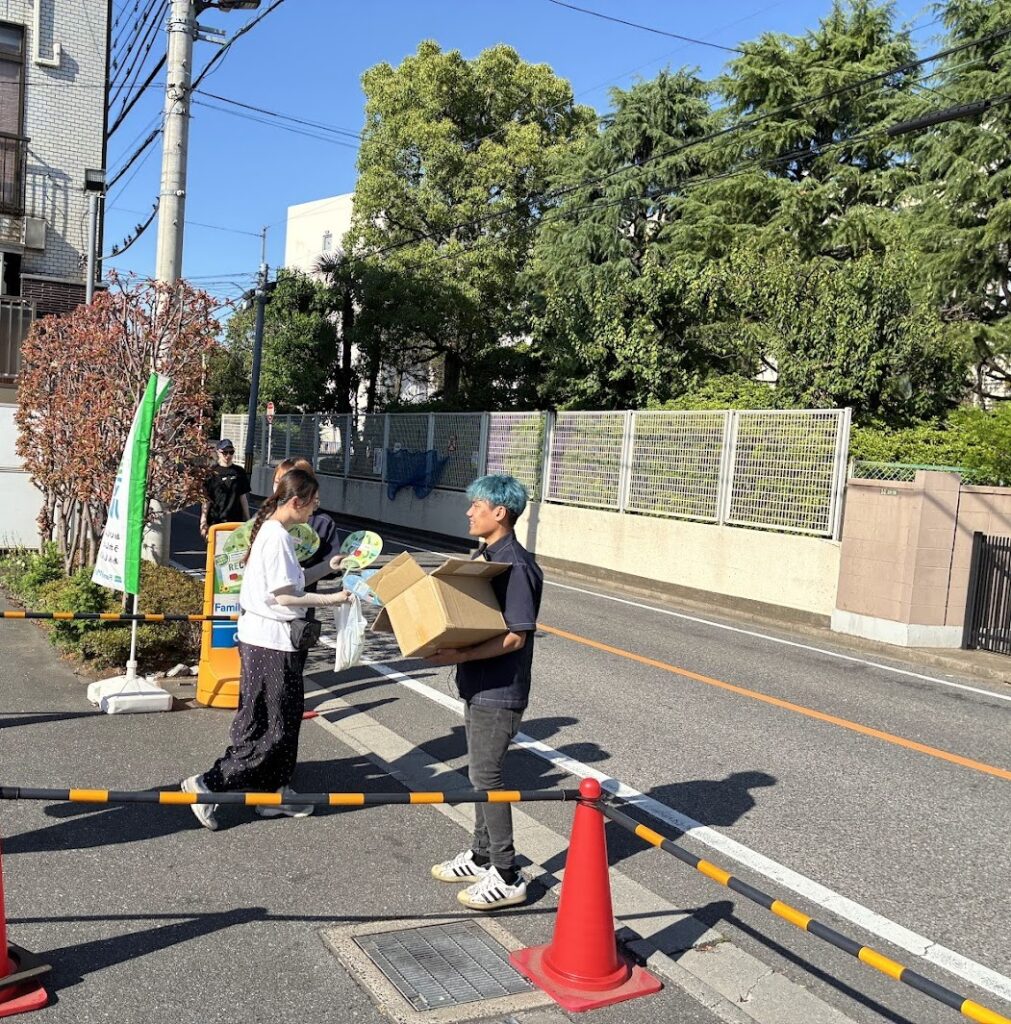 ファミリーマート配布